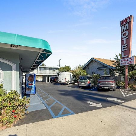 Super 7 Motel - Anaheim Packing District & Disneyland ภายนอก รูปภาพ